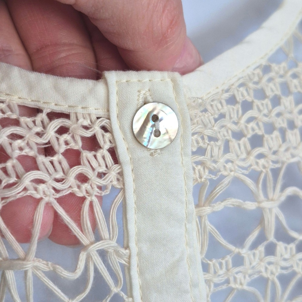 Crochet lace boho button up off-white cream vest top women's small - Picture 2 of 8